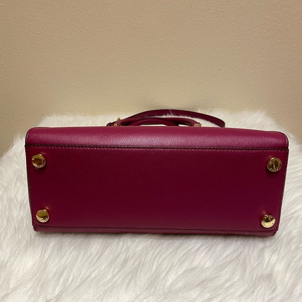 Michael Kors and wristlet set - Picture 6 of 8